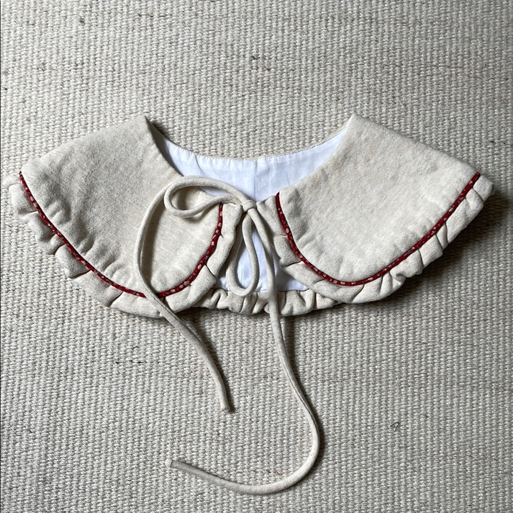 Eliza Faulkner Cream Collar with Red Trim